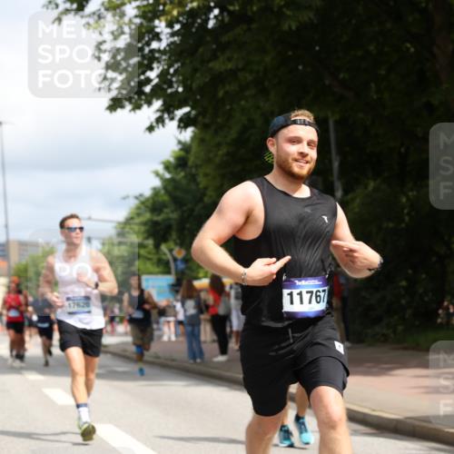 29.06.2025 - hella hamburg halbmarathon Yannick Fuchs http://msf.ph/oto/8246849 29.06.2025 10:35:14 20KM 1677, 1882, 1912, 2324, 2568, 2714, 2949, 3332, 4843, 4889, 5007, 5014, 5026, 5050, 5410, 5745, 5916, 6080, 6429, 7080, 7284, 8074, 8370, 8465, 8629, 8966, 9979, 10369, 10934, 10968, 10978, 11767, 11959, 12365, 13029, 13158, 13667, 14092, 14820, 15164, 15493, 15542, 15689, 16201, 16249, 16347, 16599, 17214, 17620, 17724, 17971, 18173, 18192, 18399 meine-sportfotos.de