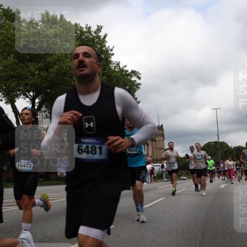 29.06.2025 - hella hamburg halbmarathon Yannick Fuchs http://msf.ph/oto/8246912 29.06.2025 10:47:45 20KM 1030, 1151, 1267, 1422, 1502, 1727, 1870, 2058, 2070, 2354, 2518, 2630, 3096, 3819, 5020, 5259, 5638, 5866, 6294, 6481, 6511, 6512, 6629, 6762, 6877, 6942, 7274, 7395, 7918, 8285, 8335, 8447, 9380, 9791, 9922, 10891, 11068, 11844, 12321, 12379, 12607, 12632, 12909, 13032, 13033, 13397, 13794, 13865, 13912, 13997, 14702, 15146, 15441, 15502, 15838, 15856, 15946, 16477, 16780, 17348, 17482, 18134, 18143, 18418, 18487, 18514, 18612 meine-sportfotos.de