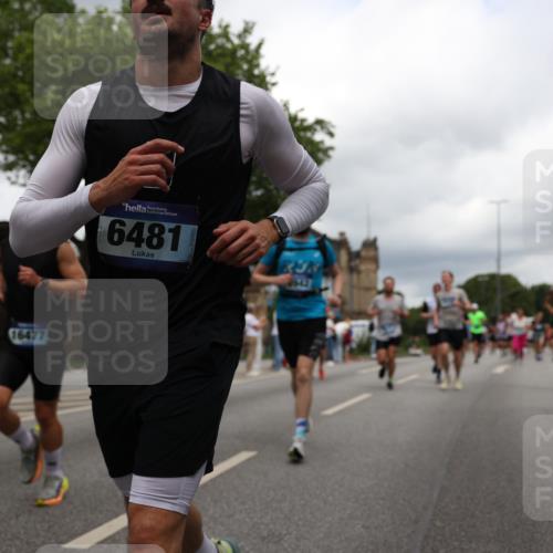 29.06.2025 - hella hamburg halbmarathon Yannick Fuchs http://msf.ph/oto/8246960 29.06.2025 10:47:45 20KM 1030, 1151, 1267, 1422, 1502, 1727, 1870, 2058, 2070, 2354, 2518, 2630, 3096, 3819, 5020, 5259, 5638, 5866, 6294, 6481, 6511, 6512, 6629, 6762, 6877, 6942, 7274, 7395, 7918, 8285, 8335, 8447, 9380, 9791, 9922, 10891, 11068, 11844, 12321, 12379, 12607, 12632, 12909, 13032, 13033, 13397, 13794, 13865, 13912, 13997, 14702, 15146, 15441, 15502, 15838, 15856, 15946, 16477, 16780, 17348, 17482, 18134, 18143, 18418, 18487, 18514, 18612 meine-sportfotos.de