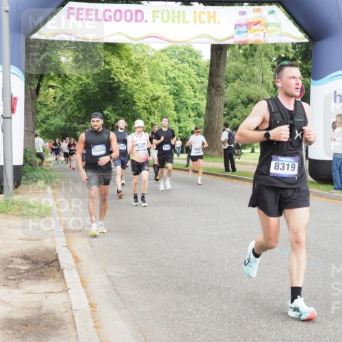 29.06.2025 - hella hamburg halbmarathon MichiJ http://msf.ph/oto/8247122 29.06.2025 10:28:32 Zwischen KM18-KM19 1975, 3626, 4766, 5709, 8319, 8933, 9116, 10968, 12372, 14077, 15689 meine-sportfotos.de
