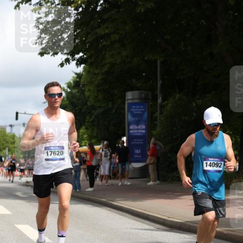 29.06.2025 - hella hamburg halbmarathon Yannick Fuchs http://msf.ph/oto/8247166 29.06.2025 10:35:15 20KM 1677, 1882, 1912, 2324, 2568, 2949, 3332, 4843, 4889, 5007, 5014, 5026, 5050, 5410, 5745, 5916, 6080, 6429, 7080, 7284, 8074, 8370, 8465, 8629, 8966, 9979, 10369, 10934, 10968, 10978, 11767, 11959, 12365, 13029, 13158, 13667, 14092, 14820, 15164, 15493, 15542, 15689, 16201, 16249, 16347, 16599, 17214, 17620, 17724, 17971, 18173, 18192, 18399 meine-sportfotos.de