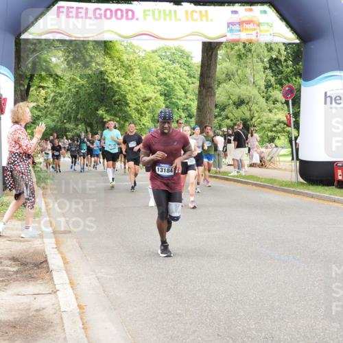 29.06.2025 - hella hamburg halbmarathon MichiJ http://msf.ph/oto/8247210 29.06.2025 10:51:16 Zwischen KM18-KM19 5354, 5365, 9680, 10694, 12211, 12212, 13184, 14313, 16872, 18520 meine-sportfotos.de