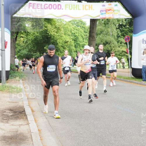 29.06.2025 - hella hamburg halbmarathon MichiJ http://msf.ph/oto/8247386 29.06.2025 10:28:34 Zwischen KM18-KM19 1975, 2972, 3626, 4565, 5709, 5803, 8319, 8933, 10968, 12372, 14077, 15421, 15689, 18979 meine-sportfotos.de