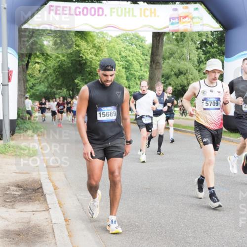 29.06.2025 - hella hamburg halbmarathon MichiJ http://msf.ph/oto/8247515 29.06.2025 10:28:35 Zwischen KM18-KM19 2573, 2972, 3626, 4565, 5709, 5803, 8319, 8933, 10968, 11714, 12372, 14077, 15421, 15689, 18979 meine-sportfotos.de