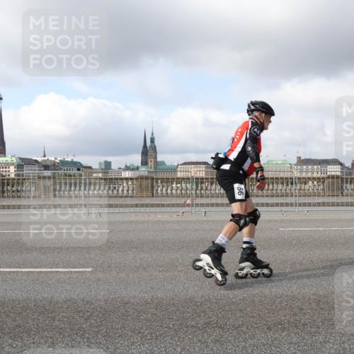 29.06.2025 - hella hamburg halbmarathon Lena Gebhardt http://msf.ph/oto/8247520 29.06.2025 09:02:41 Lombardsbrücke  meine-sportfotos.de