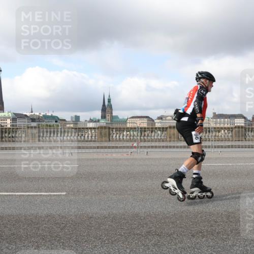 29.06.2025 - hella hamburg halbmarathon Lena Gebhardt http://msf.ph/oto/8247572 29.06.2025 09:02:41 Lombardsbrücke  meine-sportfotos.de