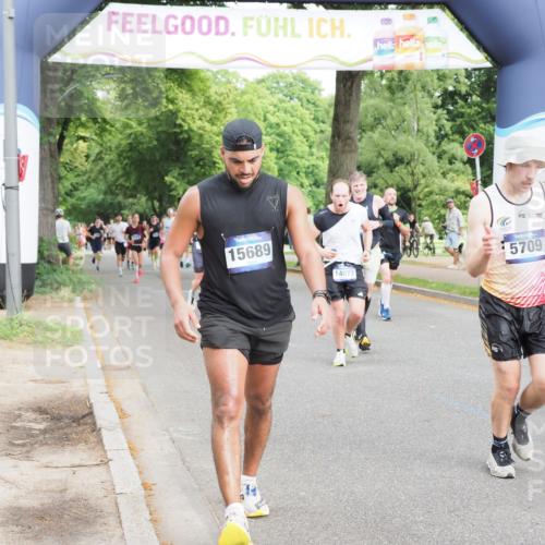 29.06.2025 - hella hamburg halbmarathon MichiJ http://msf.ph/oto/8247593 29.06.2025 10:28:35 Zwischen KM18-KM19 2573, 2972, 3626, 4565, 5709, 5803, 8319, 8933, 10968, 11714, 12372, 14077, 15421, 15689, 18979 meine-sportfotos.de