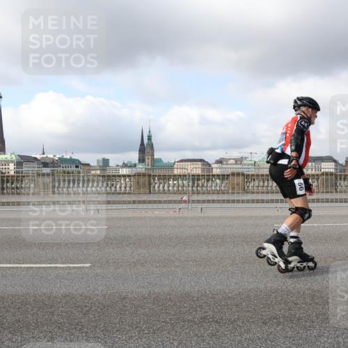 29.06.2025 - hella hamburg halbmarathon Lena Gebhardt http://msf.ph/oto/8247645 29.06.2025 09:02:41 Lombardsbrücke  meine-sportfotos.de