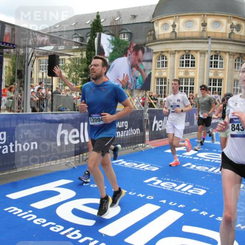 29.06.2025 - hella hamburg halbmarathon Michael Strokosch http://msf.ph/oto/8247661 29.06.2025 10:49:37 Ziel 2516, 2592, 2596, 2889, 2937, 5705, 8437, 8689, 8813, 9038, 9649, 11340, 11679, 11977, 12094, 13233, 14562, 15392, 15857, 16114, 16592, 16738, 17001 meine-sportfotos.de
