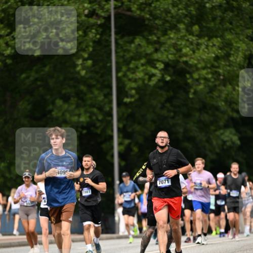 29.06.2025 - hella hamburg halbmarathon Dr. Thomas Lammeyer http://msf.ph/oto/8247754 29.06.2025 10:34:45 Kennedybrücke 1773, 2097, 2302, 2505, 2569, 3131, 6556, 6620, 7071, 7351, 7517, 8792, 9095, 9576, 9830, 9937, 10989, 10996 meine-sportfotos.de