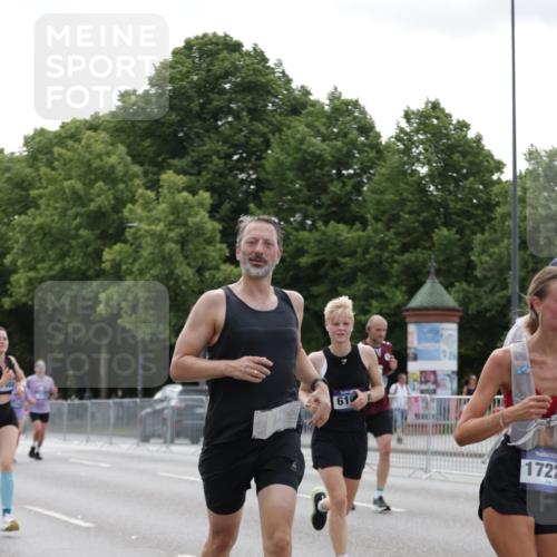 29.06.2025 - hella hamburg halbmarathon Jannik Wohlers http://msf.ph/oto/8247769 29.06.2025 10:30:42 Lombardsbrücke 1773, 1979, 2097, 4561, 5437, 6057, 6195, 6620, 6787, 7351, 8050, 8072, 8073, 8757, 9576, 10989, 11981, 11988, 12384, 12627, 14095, 15466, 15589, 16457, 17224, 17463, 17509, 17587, 17742, 17966, 19052, 19226 meine-sportfotos.de