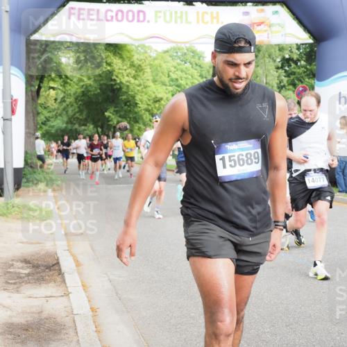 29.06.2025 - hella hamburg halbmarathon MichiJ http://msf.ph/oto/8247783 29.06.2025 10:28:36 Zwischen KM18-KM19 2573, 2972, 3626, 4565, 5709, 5803, 8319, 11714, 12372, 14077, 15421, 15689, 18979 meine-sportfotos.de