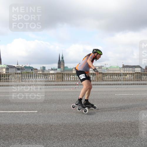 29.06.2025 - hella hamburg halbmarathon Lena Gebhardt http://msf.ph/oto/8247894 29.06.2025 09:02:43 Lombardsbrücke  meine-sportfotos.de