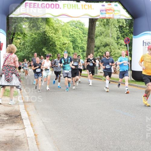 29.06.2025 - hella hamburg halbmarathon MichiJ http://msf.ph/oto/8247925 29.06.2025 10:51:23 Zwischen KM18-KM19 1194, 1702, 1992, 2979, 4542, 7081, 8520, 8561, 8810, 10962, 12211, 12212, 12837, 13171, 13793, 16095 meine-sportfotos.de