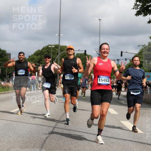 29.06.2025 - hella hamburg halbmarathon Yannick Fuchs http://msf.ph/oto/8247985 29.06.2025 10:35:19 20KM 1677, 1882, 1912, 2568, 2949, 3332, 4634, 4843, 4889, 5007, 5014, 5026, 5410, 5745, 6429, 6683, 7080, 7284, 7378, 8074, 8122, 8629, 8966, 9979, 10369, 10934, 10978, 11767, 11959, 12365, 13158, 13268, 13667, 14092, 14820, 15164, 15493, 15542, 15689, 16201, 16249, 16347, 16599, 17214, 17620, 17724, 17971, 18173, 18192, 18399 meine-sportfotos.de