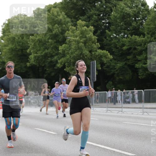 29.06.2025 - hella hamburg halbmarathon Jannik Wohlers http://msf.ph/oto/8248073 29.06.2025 10:30:44 Lombardsbrücke 1292, 1773, 1979, 2097, 2414, 2914, 4561, 4817, 5437, 5943, 6057, 6195, 6620, 6787, 7351, 7604, 8050, 8072, 8073, 8757, 9576, 10111, 10989, 11988, 12384, 12627, 14095, 14349, 15466, 15589, 16457, 17224, 17463, 17509, 17587, 17742, 17966, 19052, 19226 meine-sportfotos.de