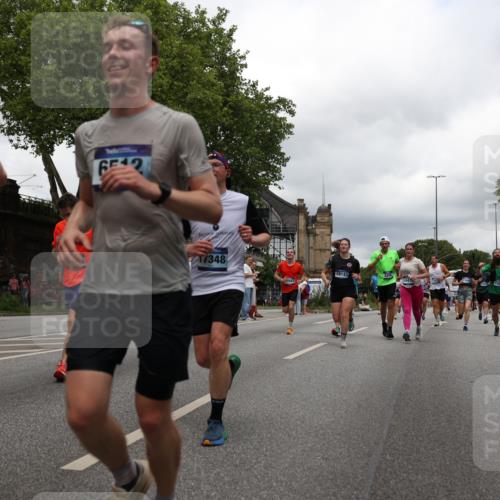 29.06.2025 - hella hamburg halbmarathon Yannick Fuchs http://msf.ph/oto/8248243 29.06.2025 10:47:49 20KM 1030, 1151, 1267, 1422, 1502, 1727, 1870, 2058, 2070, 2354, 2518, 2630, 3096, 3103, 3819, 5020, 5259, 5638, 5866, 6294, 6374, 6481, 6511, 6512, 6629, 6762, 6942, 7274, 7395, 7478, 7918, 8285, 8335, 8394, 8447, 9032, 9380, 9791, 9922, 11068, 11430, 11844, 12321, 12379, 12607, 12632, 12909, 13032, 13033, 13397, 13794, 13803, 13865, 13912, 14239, 14702, 15146, 15441, 15502, 15838, 15856, 15946, 16477, 16780, 17348, 17482, 18143, 18308, 18418, 18487, 18514, 18612, 19067 meine-sportfotos.de