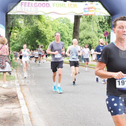 29.06.2025 - hella hamburg halbmarathon MichiJ http://msf.ph/oto/8248245 29.06.2025 10:51:27 Zwischen KM18-KM19 1194, 1702, 1992, 2298, 2782, 2979, 4542, 6585, 6907, 6908, 7081, 8520, 8561, 8810, 9526, 10962, 14176, 15915, 18707, 19162 meine-sportfotos.de