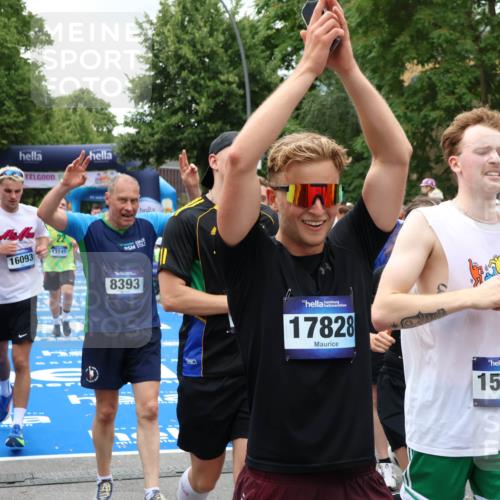 29.06.2025 - hella hamburg halbmarathon Zöllner http://msf.ph/oto/8248286 29.06.2025 10:57:36 Ziel 1239, 2236, 2652, 3435, 4502, 5015, 5134, 5457, 5458, 5728, 8393, 12144, 13245, 14571, 14951, 16093, 17758, 17769 meine-sportfotos.de