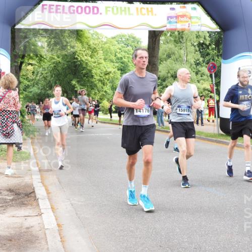 29.06.2025 - hella hamburg halbmarathon MichiJ http://msf.ph/oto/8248339 29.06.2025 10:51:27 Zwischen KM18-KM19 1194, 1702, 1992, 2298, 2782, 2979, 4542, 6585, 6907, 6908, 7081, 8520, 8561, 8810, 9526, 10962, 14176, 15915, 18707, 19162 meine-sportfotos.de