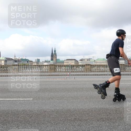 29.06.2025 - hella hamburg halbmarathon Lena Gebhardt http://msf.ph/oto/8248451 29.06.2025 09:02:44 Lombardsbrücke  meine-sportfotos.de