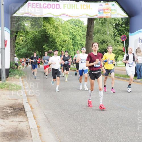 29.06.2025 - hella hamburg halbmarathon MichiJ http://msf.ph/oto/8248518 29.06.2025 10:28:40 Zwischen KM18-KM19 1358, 2573, 2714, 2972, 4565, 4888, 5752, 5803, 6649, 7495, 8370, 11284, 11714, 14077, 15015, 15421, 15689, 18013, 18979 meine-sportfotos.de