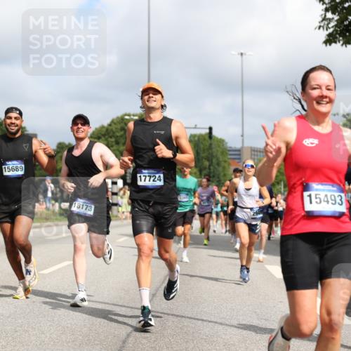 29.06.2025 - hella hamburg halbmarathon Yannick Fuchs http://msf.ph/oto/8248570 29.06.2025 10:35:20 20KM 1677, 1882, 1912, 2568, 2949, 3332, 4634, 4843, 4889, 5007, 5014, 5026, 5410, 5745, 6429, 6683, 7080, 7284, 7378, 8074, 8122, 8629, 8966, 9979, 10369, 10934, 10978, 11767, 11959, 12365, 13158, 13268, 13667, 14092, 14820, 15164, 15247, 15493, 15542, 15689, 16201, 16249, 16347, 16599, 17214, 17620, 17724, 17971, 18173, 18192, 18399 meine-sportfotos.de