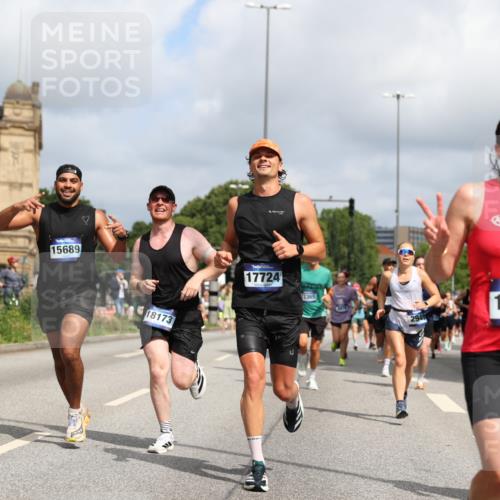 29.06.2025 - hella hamburg halbmarathon Yannick Fuchs http://msf.ph/oto/8248581 29.06.2025 10:35:20 20KM 1677, 1882, 1912, 2568, 2949, 3332, 4634, 4843, 4889, 5007, 5014, 5026, 5410, 5745, 6429, 6683, 7080, 7284, 7378, 8074, 8122, 8629, 8966, 9979, 10369, 10934, 10978, 11767, 11959, 12365, 13158, 13268, 13667, 14092, 14820, 15164, 15247, 15493, 15542, 15689, 16201, 16249, 16347, 16599, 17214, 17620, 17724, 17971, 18173, 18192, 18399 meine-sportfotos.de