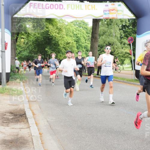 29.06.2025 - hella hamburg halbmarathon MichiJ http://msf.ph/oto/8248689 29.06.2025 10:28:41 Zwischen KM18-KM19 1358, 2573, 2714, 2972, 4565, 4888, 5752, 5803, 6649, 7495, 8370, 11284, 11714, 15015, 15421, 18013, 18614, 18979 meine-sportfotos.de