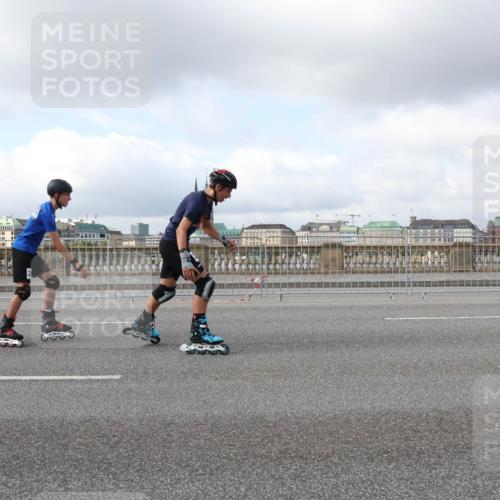29.06.2025 - hella hamburg halbmarathon Lena Gebhardt http://msf.ph/oto/8248771 29.06.2025 09:02:45 Lombardsbrücke  meine-sportfotos.de