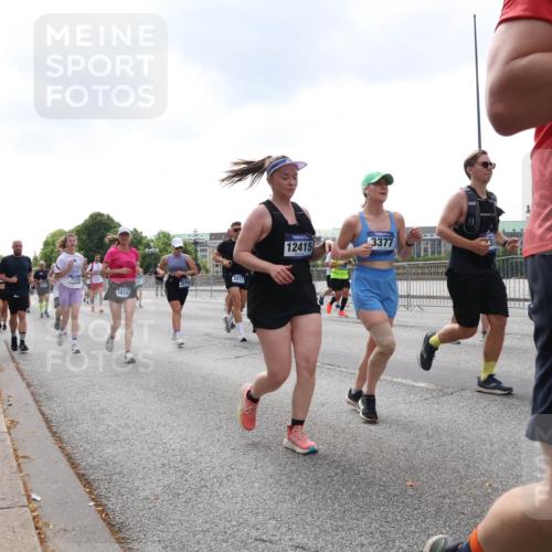 29.06.2025 - hella hamburg halbmarathon Lena Gebhardt http://msf.ph/oto/8248812 29.06.2025 10:45:36 Lombardsbrücke 1033, 1060, 1085, 1100, 1104, 1421, 1426, 1555, 1685, 1713, 1798, 1854, 1983, 2008, 2216, 2217, 2522, 2550, 2657, 2664, 2917, 2954, 2965, 2973, 3160, 3164, 3357, 3377, 3879, 3993, 4099, 4102, 4104, 4186, 4224, 4306, 4317, 4337, 4388, 4504, 4572, 4820, 4851, 5044, 5099, 5108, 5339, 5635, 5636, 5949, 6133, 6150, 6509, 6623, 6763, 6788, 6911, 6922, 6980, 7268, 7283, 7356, 7530, 7541, 7859, 8594, 8605, 8745, 8762, 9620, 10030, 10182, 10225, 10327, 10329, 10367, 10511, 11314 meine-sportfotos.de