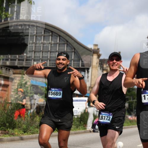 29.06.2025 - hella hamburg halbmarathon Yannick Fuchs http://msf.ph/oto/8248910 29.06.2025 10:35:21 20KM 1677, 1882, 1912, 2568, 2949, 3332, 4634, 4843, 4889, 5007, 5014, 5026, 5410, 5745, 6429, 6683, 7080, 7284, 7378, 8074, 8122, 8629, 8966, 9358, 9979, 10369, 10934, 10978, 11767, 11959, 12365, 13158, 13268, 13667, 14092, 14820, 15164, 15247, 15493, 15542, 15689, 16201, 16249, 16347, 16599, 17214, 17620, 17724, 17971, 18173, 18192, 18399 meine-sportfotos.de