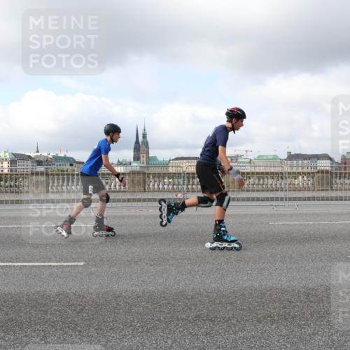 29.06.2025 - hella hamburg halbmarathon Lena Gebhardt http://msf.ph/oto/8248922 29.06.2025 09:02:46 Lombardsbrücke  meine-sportfotos.de