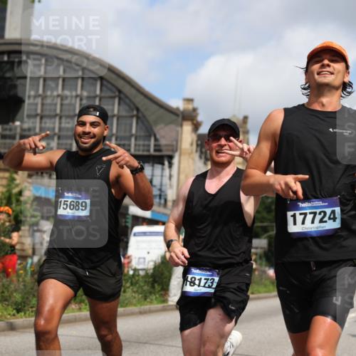 29.06.2025 - hella hamburg halbmarathon Yannick Fuchs http://msf.ph/oto/8248945 29.06.2025 10:35:21 20KM 1677, 1882, 1912, 2568, 2949, 3332, 4634, 4843, 4889, 5007, 5014, 5026, 5410, 5745, 6429, 6683, 7080, 7284, 7378, 8074, 8122, 8629, 8966, 9358, 9979, 10369, 10934, 10978, 11767, 11959, 12365, 13158, 13268, 13667, 14092, 14820, 15164, 15247, 15493, 15542, 15689, 16201, 16249, 16347, 16599, 17214, 17620, 17724, 17971, 18173, 18192, 18399 meine-sportfotos.de