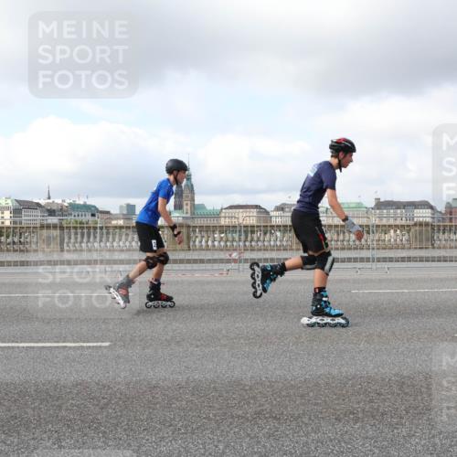 29.06.2025 - hella hamburg halbmarathon Lena Gebhardt http://msf.ph/oto/8248972 29.06.2025 09:02:46 Lombardsbrücke  meine-sportfotos.de