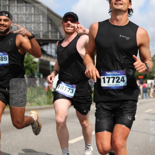 29.06.2025 - hella hamburg halbmarathon Yannick Fuchs http://msf.ph/oto/8248993 29.06.2025 10:35:21 20KM 1677, 1882, 1912, 2568, 2949, 3332, 4634, 4843, 4889, 5007, 5014, 5026, 5410, 5745, 6429, 6683, 7080, 7284, 7378, 8074, 8122, 8629, 8966, 9358, 9979, 10369, 10934, 10978, 11767, 11959, 12365, 13158, 13268, 13667, 14092, 14820, 15164, 15247, 15493, 15542, 15689, 16201, 16249, 16347, 16599, 17214, 17620, 17724, 17971, 18173, 18192, 18399 meine-sportfotos.de