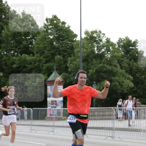 29.06.2025 - hella hamburg halbmarathon Jannik Wohlers http://msf.ph/oto/8249346 29.06.2025 10:30:49 Lombardsbrücke 1292, 1773, 1979, 2097, 2414, 2914, 4561, 4817, 5437, 5943, 6057, 6195, 6787, 7351, 7604, 8050, 8072, 8073, 8757, 10111, 11988, 12627, 14349, 15589, 15725, 16457, 17224, 17463, 17509, 17587, 18390, 19226 meine-sportfotos.de