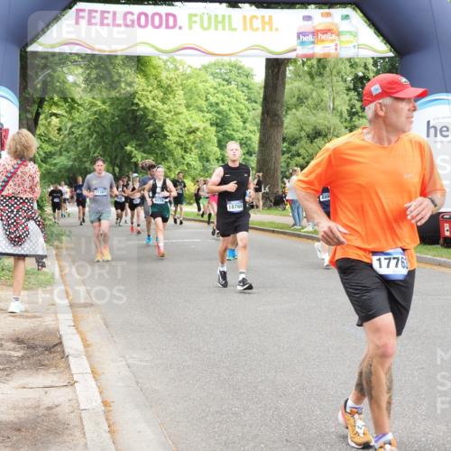 29.06.2025 - hella hamburg halbmarathon MichiJ http://msf.ph/oto/8249360 29.06.2025 10:51:37 Zwischen KM18-KM19 1863, 3039, 3182, 3248, 6100, 7042, 8890, 9191, 13542, 14465, 15137, 16455, 17387, 17763, 18395, 18440, 18768 meine-sportfotos.de