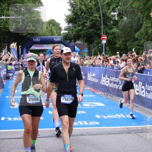 29.06.2025 - hella hamburg halbmarathon Zöllner http://msf.ph/oto/8249365 29.06.2025 10:57:47 Ziel 1715, 1719, 1972, 2034, 2606, 5391, 7833, 10133, 10599, 12440, 12774, 13523, 14737, 15217, 16418, 17201, 17455, 18388, 18508, 18727, 18985 meine-sportfotos.de