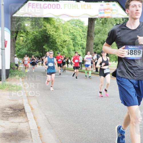 29.06.2025 - hella hamburg halbmarathon MichiJ http://msf.ph/oto/8249470 29.06.2025 10:28:45 Zwischen KM18-KM19 1358, 2714, 4888, 4889, 5752, 6649, 7495, 8346, 8370, 8574, 11284, 15015, 17245, 18013, 18614 meine-sportfotos.de