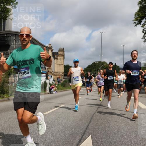 29.06.2025 - hella hamburg halbmarathon Yannick Fuchs http://msf.ph/oto/8249521 29.06.2025 10:35:24 20KM 1677, 1912, 2568, 2797, 2949, 3332, 3618, 4303, 4634, 4889, 5007, 5014, 5026, 5410, 6429, 6683, 7080, 7284, 7378, 8074, 8122, 8629, 8966, 9358, 9979, 10934, 10978, 11062, 11765, 11767, 11959, 12365, 12895, 13158, 13268, 14092, 14820, 15164, 15247, 15493, 15689, 16201, 16249, 16347, 16599, 17214, 17620, 17724, 17834, 17971, 18049, 18173, 18192, 18399, 18573 meine-sportfotos.de