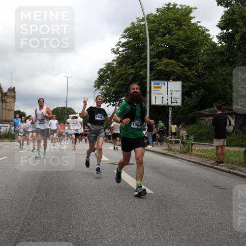 29.06.2025 - hella hamburg halbmarathon Yannick Fuchs http://msf.ph/oto/8249545 29.06.2025 10:47:52 20KM 1030, 1267, 1422, 1442, 1502, 1549, 1870, 2058, 2070, 2354, 2518, 2630, 3096, 3103, 3819, 4299, 5020, 5259, 5638, 6294, 6374, 6481, 6511, 6512, 6942, 7274, 7395, 7478, 7918, 8285, 8335, 8394, 8447, 9032, 9380, 9791, 9922, 11068, 11430, 11844, 12321, 12379, 12607, 12632, 13032, 13033, 13397, 13794, 13803, 13865, 13912, 14239, 14702, 15146, 15441, 15502, 15838, 15856, 15946, 16477, 16780, 17348, 17482, 18143, 18308, 18418, 18450, 18514, 18612, 19067 meine-sportfotos.de