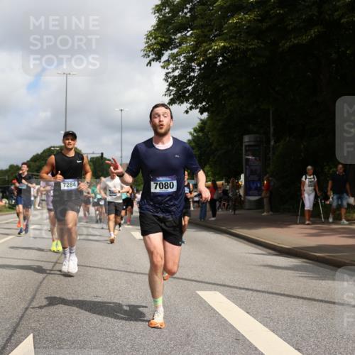 29.06.2025 - hella hamburg halbmarathon Yannick Fuchs http://msf.ph/oto/8249625 29.06.2025 10:35:24 20KM 1677, 1912, 2568, 2797, 2949, 3332, 3618, 4303, 4634, 4889, 5007, 5014, 5026, 5410, 6429, 6683, 7080, 7284, 7378, 8074, 8122, 8629, 8966, 9358, 9979, 10934, 10978, 11062, 11765, 11767, 11959, 12365, 12895, 13158, 13268, 14092, 14820, 15164, 15247, 15493, 15689, 16201, 16249, 16347, 16599, 17214, 17620, 17724, 17834, 17971, 18049, 18173, 18192, 18399, 18573 meine-sportfotos.de