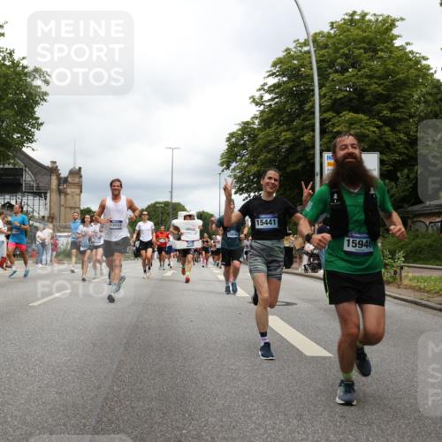 29.06.2025 - hella hamburg halbmarathon Yannick Fuchs http://msf.ph/oto/8249628 29.06.2025 10:47:52 20KM 1030, 1267, 1422, 1442, 1502, 1549, 1870, 2058, 2070, 2354, 2518, 2630, 3096, 3103, 3819, 4299, 5020, 5259, 5638, 6294, 6374, 6481, 6511, 6512, 6942, 7274, 7395, 7478, 7918, 8285, 8335, 8394, 8447, 9032, 9380, 9791, 9922, 11068, 11430, 11844, 12321, 12379, 12607, 12632, 13032, 13033, 13397, 13794, 13803, 13865, 13912, 14239, 14702, 15146, 15441, 15502, 15838, 15856, 15946, 16477, 16780, 17348, 17482, 18143, 18308, 18418, 18450, 18514, 18612, 19067 meine-sportfotos.de