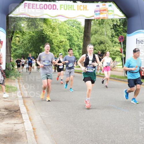 29.06.2025 - hella hamburg halbmarathon MichiJ http://msf.ph/oto/8249641 29.06.2025 10:51:40 Zwischen KM18-KM19 1842, 1863, 3039, 3182, 3248, 6100, 6174, 8890, 13542, 14465, 15137, 16455, 17387, 17763, 18395, 18768 meine-sportfotos.de
