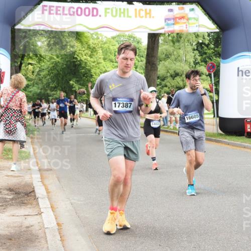 29.06.2025 - hella hamburg halbmarathon MichiJ http://msf.ph/oto/8249794 29.06.2025 10:51:42 Zwischen KM18-KM19 1842, 3182, 3248, 6100, 6174, 8890, 9816, 14822, 15797, 16455, 16605, 17387, 17763, 18768 meine-sportfotos.de
