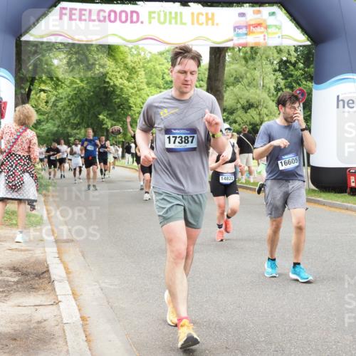 29.06.2025 - hella hamburg halbmarathon MichiJ http://msf.ph/oto/8249802 29.06.2025 10:51:42 Zwischen KM18-KM19 1842, 3182, 3248, 6100, 6174, 8890, 9816, 14822, 15797, 16455, 16605, 17387, 17763, 18768 meine-sportfotos.de