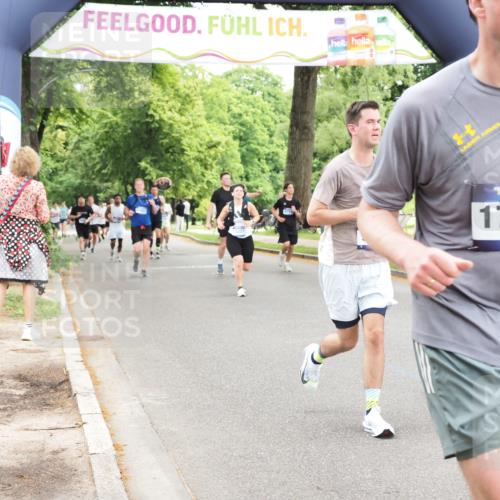 29.06.2025 - hella hamburg halbmarathon MichiJ http://msf.ph/oto/8249891 29.06.2025 10:51:43 Zwischen KM18-KM19 1842, 6100, 6174, 8890, 9816, 14822, 15797, 16455, 16605, 17387, 18768 meine-sportfotos.de