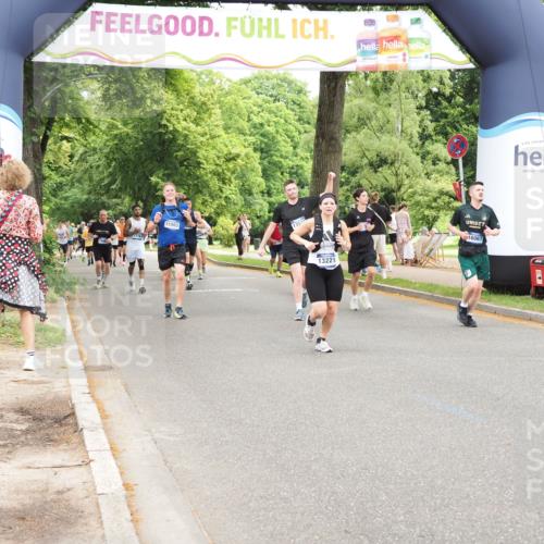 29.06.2025 - hella hamburg halbmarathon MichiJ http://msf.ph/oto/8250007 29.06.2025 10:51:44 Zwischen KM18-KM19 1842, 6174, 8890, 9816, 13533, 14822, 15797, 16067, 16455, 16605, 17387, 18768 meine-sportfotos.de