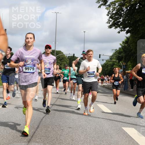 29.06.2025 - hella hamburg halbmarathon Yannick Fuchs http://msf.ph/oto/8250035 29.06.2025 10:35:26 20KM 1136, 1677, 1912, 2568, 2797, 2949, 3332, 3618, 4303, 4380, 4634, 4889, 5007, 5014, 5026, 5410, 6429, 6683, 7080, 7284, 7378, 7774, 8074, 8122, 8629, 8966, 9358, 9979, 10783, 10934, 10978, 11062, 11765, 11767, 11959, 12365, 12385, 12895, 13158, 13268, 13457, 14092, 14661, 14820, 15164, 15247, 15493, 15689, 16201, 16249, 16347, 16599, 17620, 17720, 17724, 17834, 17971, 18045, 18049, 18173, 18192, 18399, 18412, 18573 meine-sportfotos.de